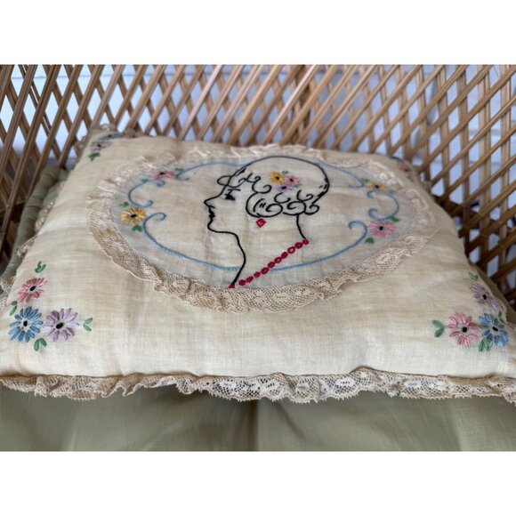 Antique 20's Embroidered Accent Pillow Profile Woman Flowers Lace Edge - Picture 10 of 11